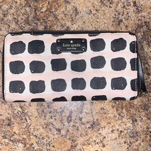 Kate Spade Wallet✨